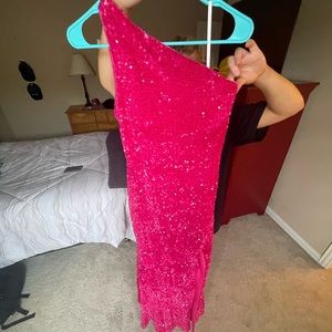 A mermaid off the shoulder pink prom dress!